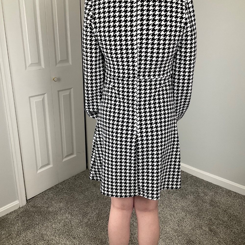 Houndstooth Dress - Picture 4 of 5